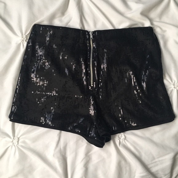 Forever 21 Black Sequin Hi Rise Mini Shorts - Picture 7 of 7